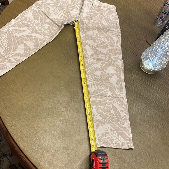 OLD NAVY FLORAL PRINT CHINOS - Picture 8 of 8